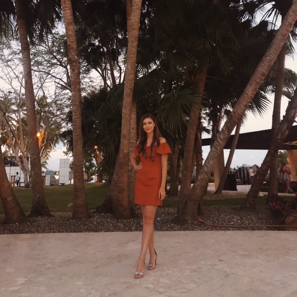 Kendall + Kylie • Ruffle Off Shoulder Dress - Picture 9 of 9